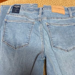Brand New Lucky Jeans Ava. Size 8 or 29/R